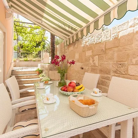 Apartment Ante Supetar